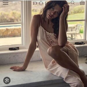 Doen Evon Dress. Size Small. 100% Silk.